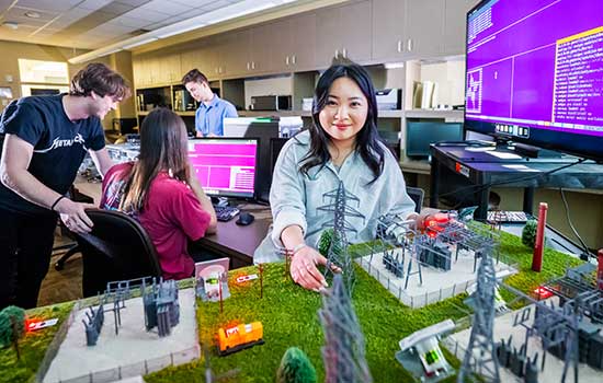 Student working in Engineering Lab